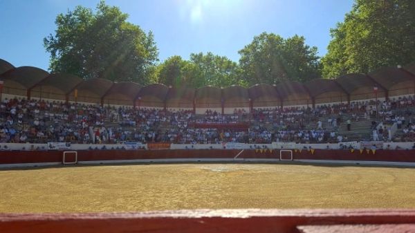 arenes-aire-sur-l-adour