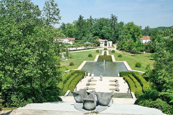eugenielesbains02